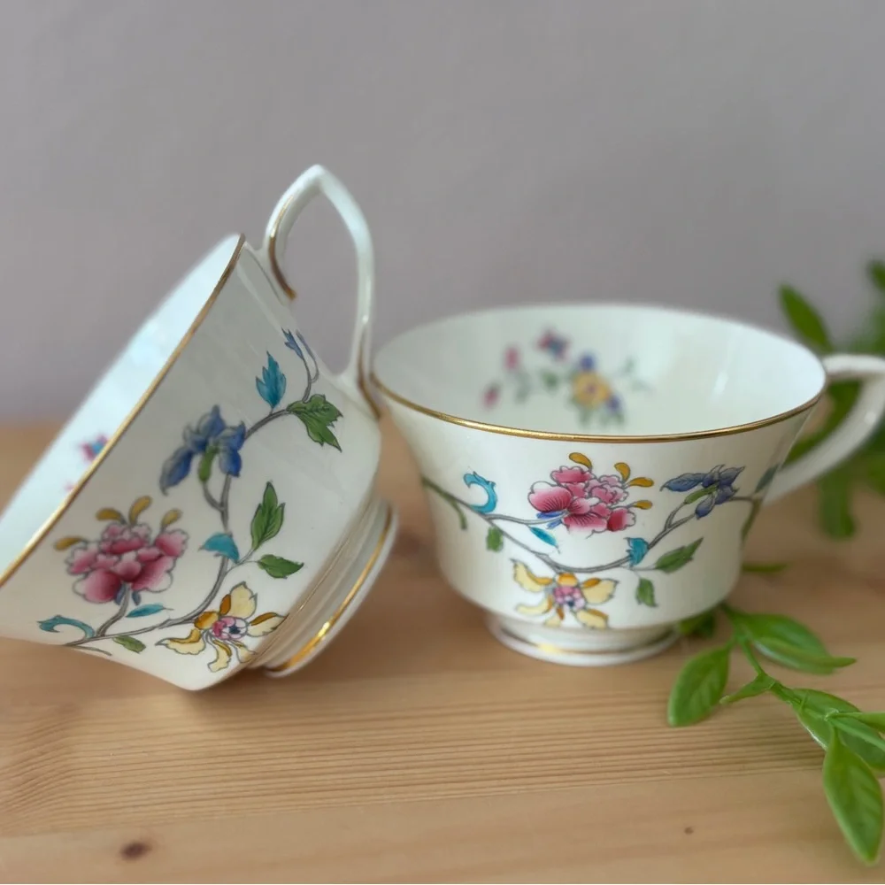 Royal Worcester Floral Tea Cups with Gold Trim Hampton Court Vintage Set of 2
